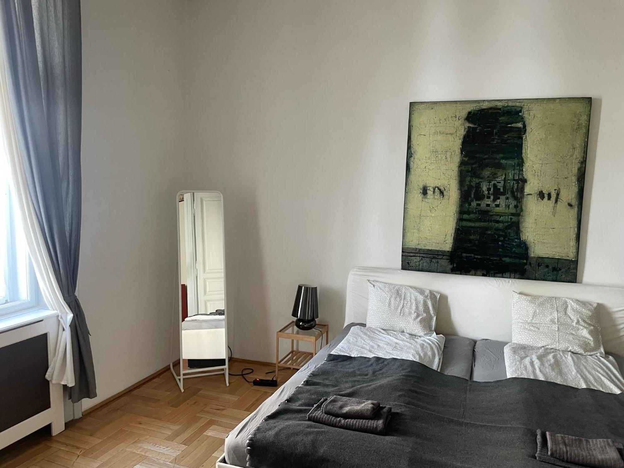 Beautiful Apartment In 7Th District Будапеща Екстериор снимка